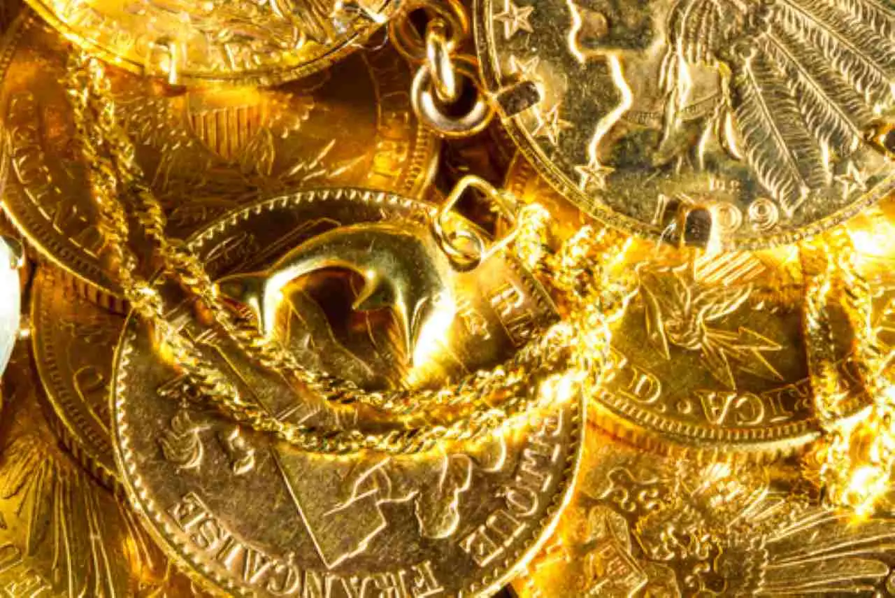Prezzo dell’oro aggiornato in tempo reale: ecco la mossa consigliata dagli esperti oggi