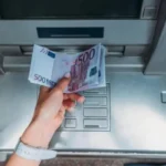 Prelievo senza carta: il trucco che pochi conoscono per evitare le file al bancomat